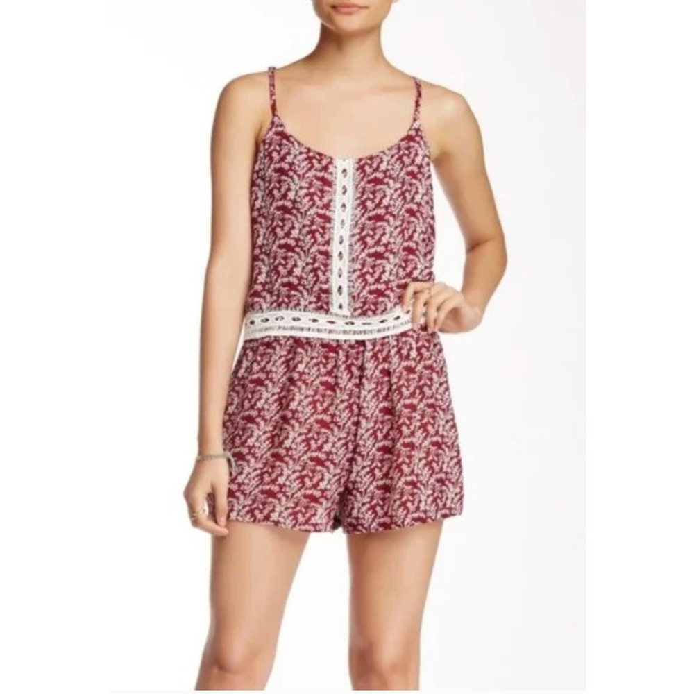 RAGA Burgundy White Floral Print Lace Trimmed Romper Shorts Size‎ Small